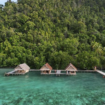 Terimakasih Homestay Pulau Mansuar Exteriér fotografie