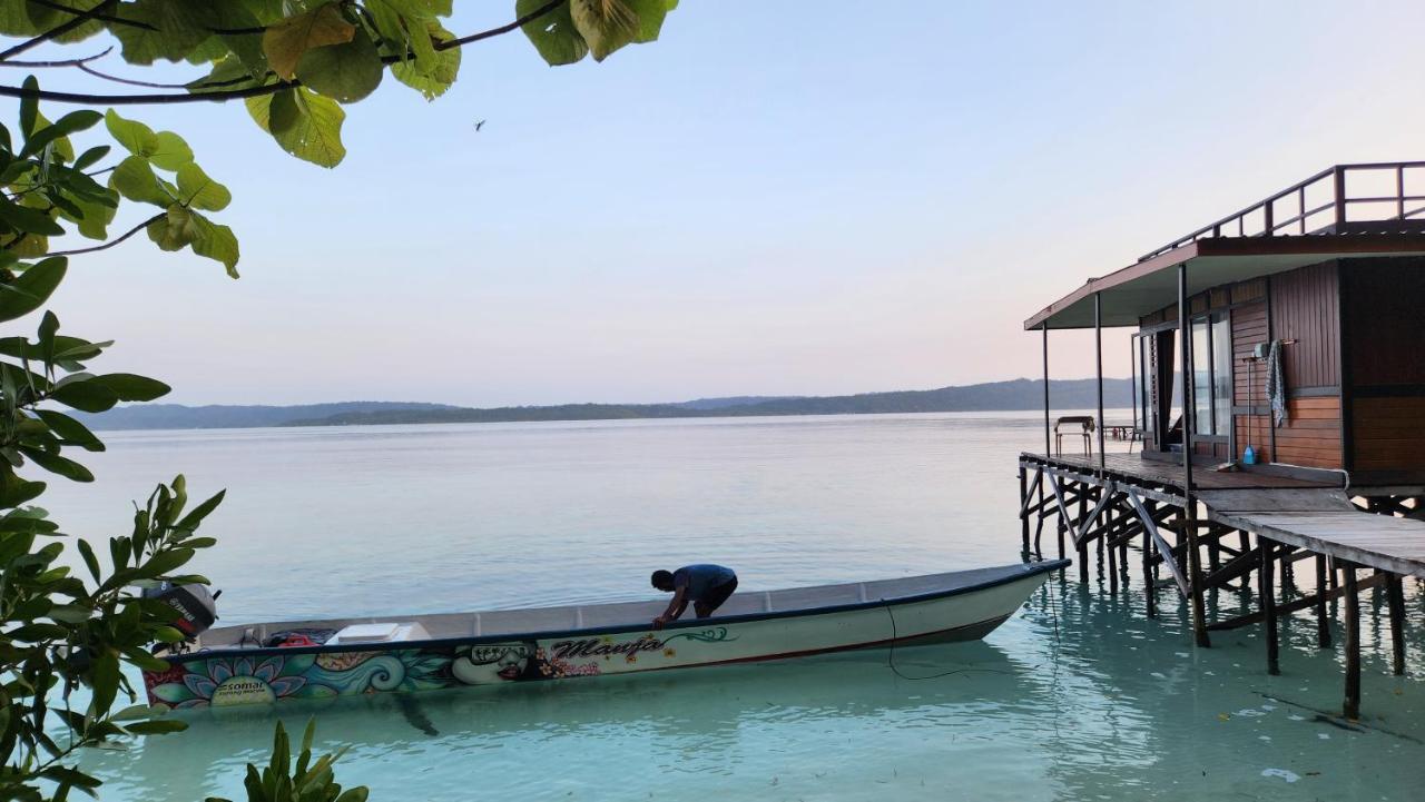 Terimakasih Homestay Pulau Mansuar Exteriér fotografie