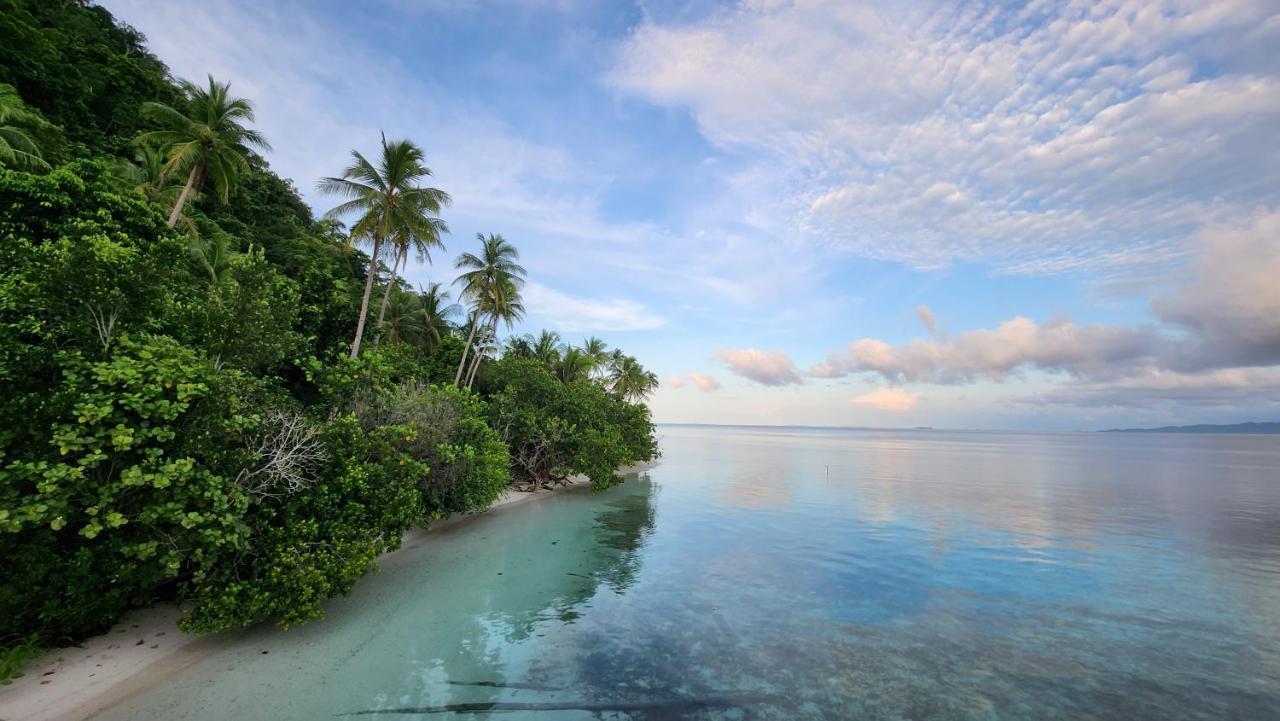 Terimakasih Homestay Pulau Mansuar Exteriér fotografie